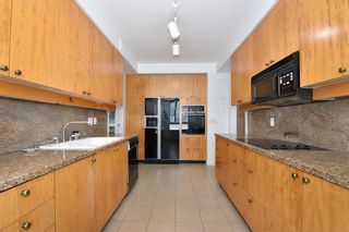 Photo 11: 202 5850 BALSAM Street in Vancouver: Kerrisdale Condo for sale in "CLARIDGE" (Vancouver West)  : MLS®# R2265512