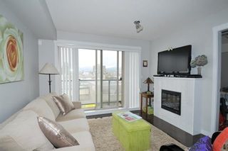 Photo 6: 308 22318 LOUGHEED Highway in Maple Ridge: West Central Condo for sale in "223 NORTH" : MLS®# R2447386