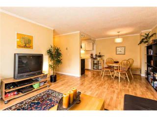 Photo 2: 301 809 W 16TH Street in North Vancouver: Hamilton Condo for sale in "PANORAMA COURT" : MLS®# V1120495