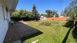 Photo 2: 304 3rd Street South in Wakaw: Residential for sale : MLS®# SK933471