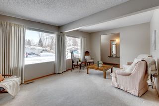 Photo 5: 11008 Southdale Road SW in Calgary: Southwood Detached for sale : MLS®# A2029195
