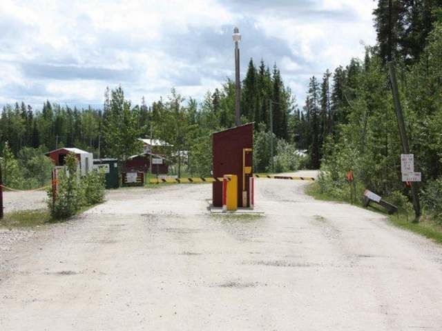 Main Photo: 16201 Hwy 16 East in Yellowhead County: Edson Business with Property for sale : MLS®# 29321