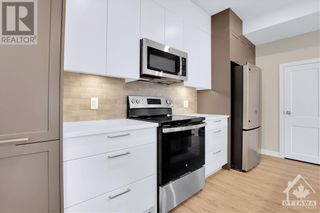 Photo 9: 320 MONA AVENUE in Ottawa: House for rent : MLS®# 1387788