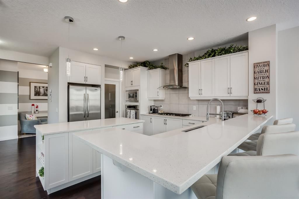 Main Photo: 114 CHAPARRAL VALLEY Square SE in Calgary: Chaparral Detached for sale : MLS®# A1074852