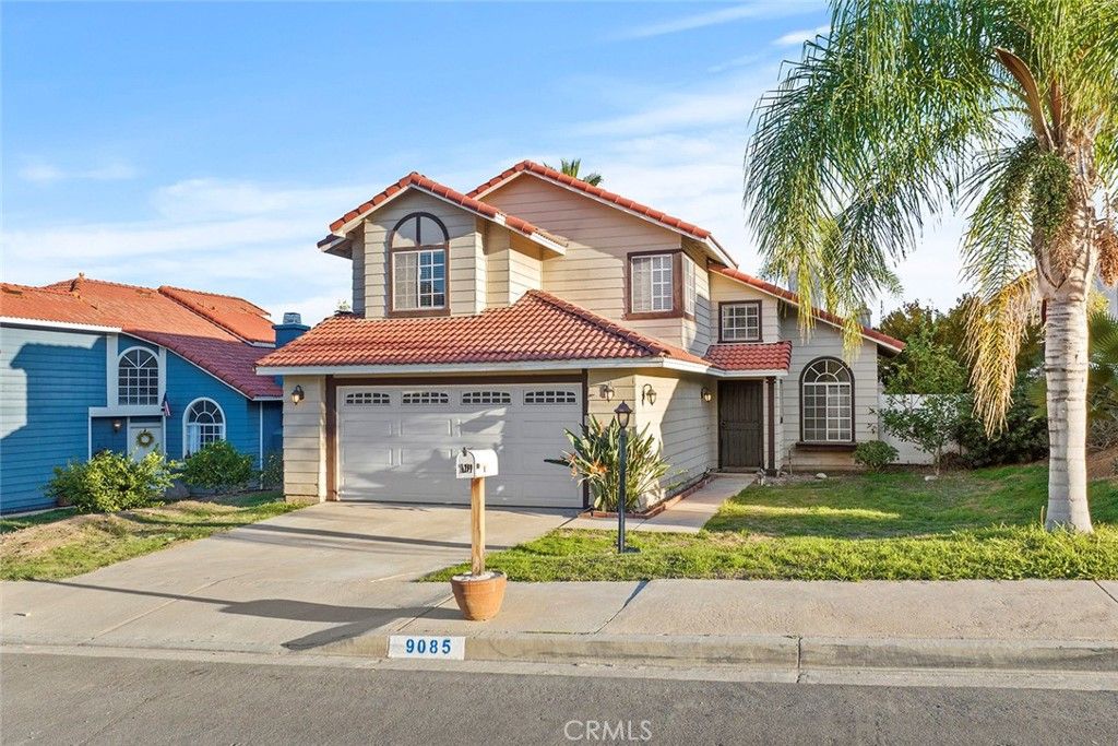 Main Photo: 9085 Stone Canyon Road in Corona: Residential for sale (248 - Corona)  : MLS®# OC22242914
