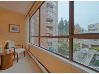 Photo 3: 306 15111 RUSSELL Avenue: White Rock Condo for sale in "Pacific Terrace" (South Surrey White Rock)  : MLS®# F1400438