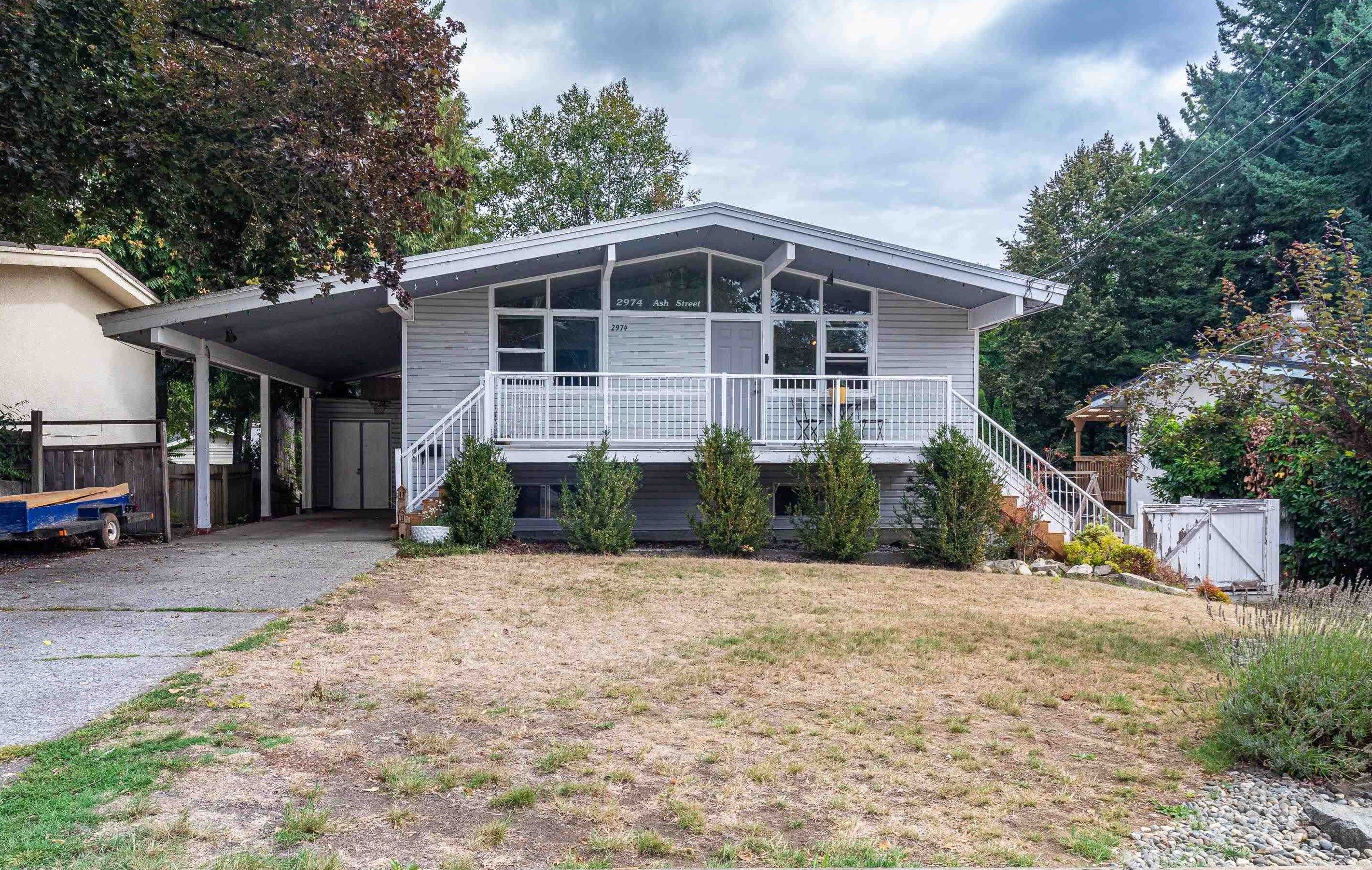 Main Photo: 2974 ASH Street in Abbotsford: Central Abbotsford House for sale : MLS®# R2814755
