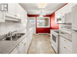 Photo 16: 980 Glenwood Avenue Unit# 208 in Kelowna: House for sale : MLS®# 10309826