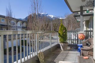 Photo 3: 9 40632 GOVERNMENT Road in Squamish: Brackendale Townhouse for sale : MLS®# R2700866