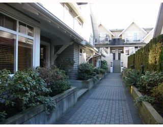Photo 2: 5370 LARCH Street in Vancouver: Kerrisdale Townhouse for sale (Vancouver West)  : MLS®# V779019