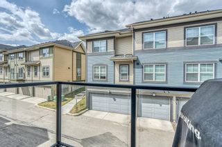 Photo 11: 576 Mckenzie Towne Drive SE in Calgary: McKenzie Towne Row/Townhouse for sale : MLS®# A1212761