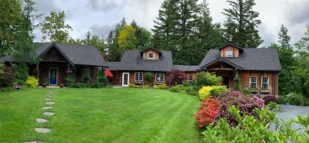 Main Photo: 6445 HYFIELD Road in Abbotsford: Sumas Mountain House for sale in "SUMAS MOUNTAIN" : MLS®# R2649387