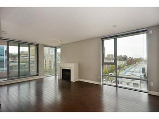 Photo 2: 705 587 W 7TH Avenue in Vancouver: Fairview VW Condo for sale in "AFFINITI" (Vancouver West)  : MLS®# V999925