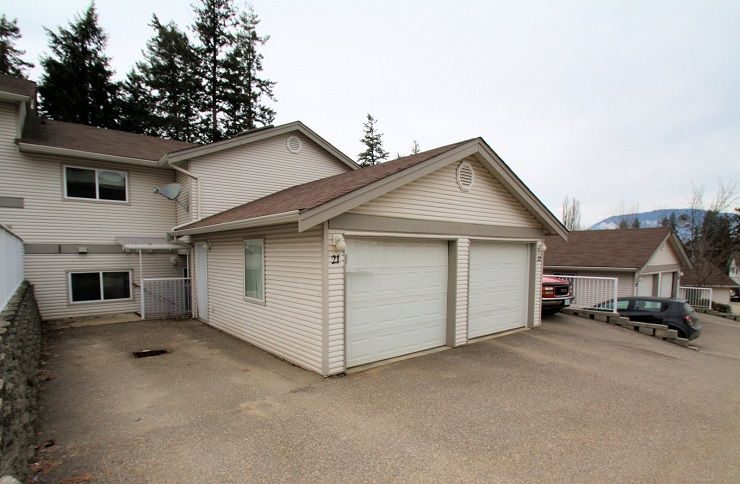 Main Photo: 21 171 Southeast 17 Street in Salmon Arm: Bayview House for sale (SE Salmon Arm)  : MLS®# 10126335