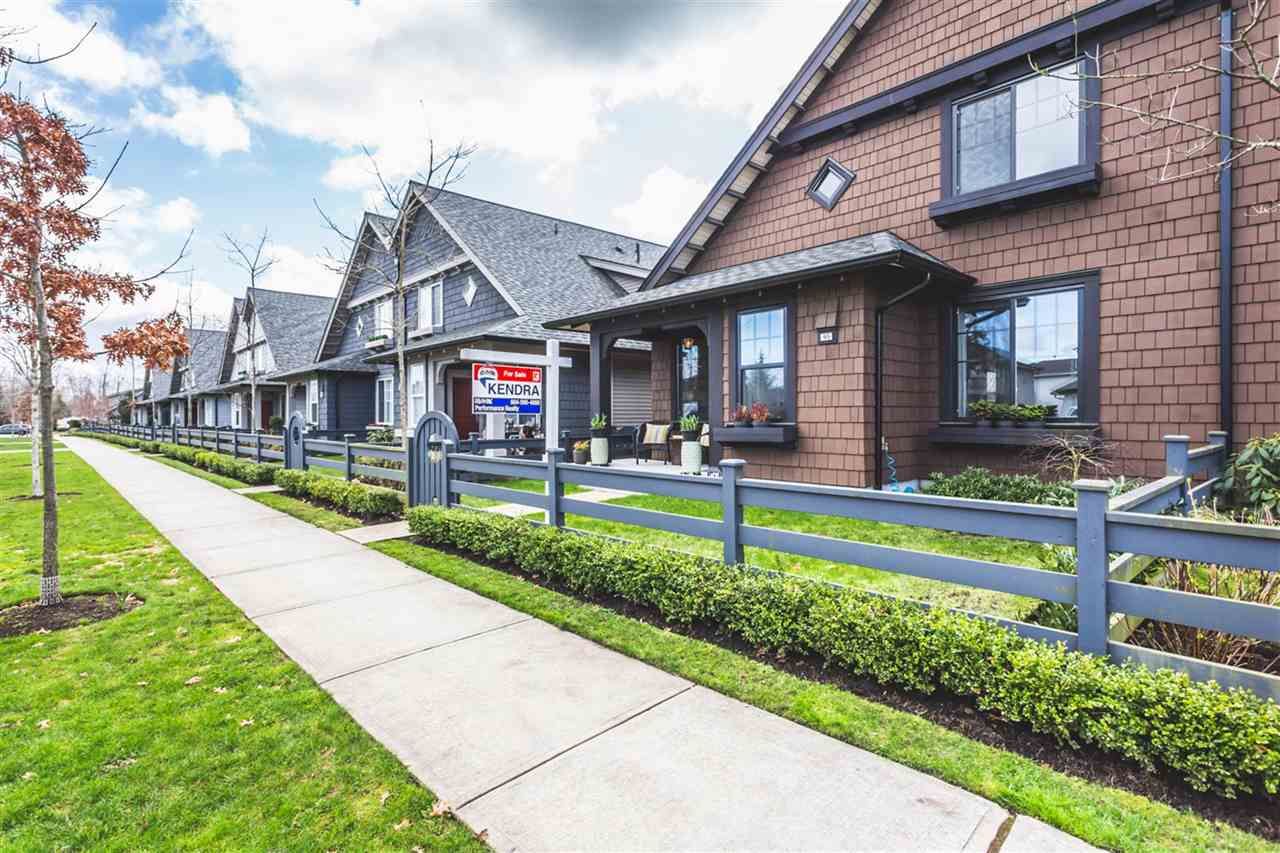 Main Photo: 95 6450 187 Street in Surrey: Cloverdale BC Townhouse for sale in "Hillcrest" (Cloverdale)  : MLS®# R2150316