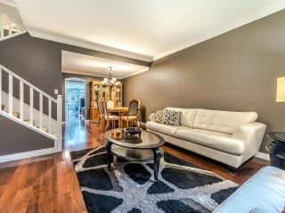 Photo 3: 70 7501 CUMBERLAND Street in Burnaby: The Crest Townhouse for sale in "Deerfield" (Burnaby East)  : MLS®# R2635369