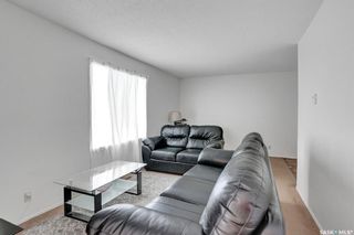 Photo 4: 4004 Castle Road in Regina: Whitmore Park Residential for sale : MLS®# SK913855