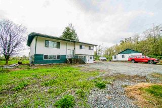 Photo 4: 26088 56 Avenue in Langley: Salmon River House for sale : MLS®# R2492918
