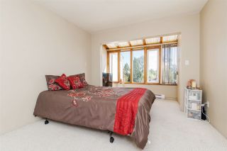 Photo 11: 968 CHARLAND Avenue in Coquitlam: Central Coquitlam 1/2 Duplex for sale : MLS®# R2114374