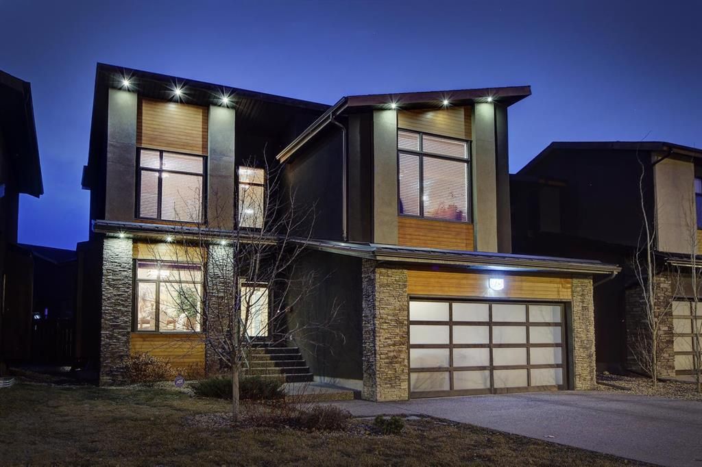 Main Photo: 975 73 Street SW in Calgary: West Springs Detached for sale : MLS®# A1094445