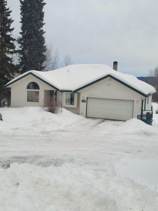 Photo 1: 3182 PRITCHARD Road in Williams Lake: Williams Lake - Rural East House for sale : MLS®# R2651482