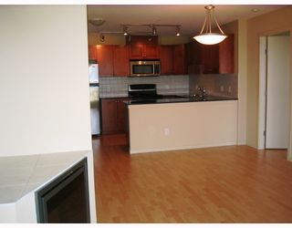 Photo 3: 801 415 E COLUMBIA Street in New_Westminster: Sapperton Condo for sale in "SAN MARINO" (New Westminster)  : MLS®# V769040