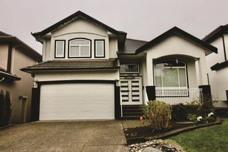 Photo 3: 12589 62B AVE Avenue in Surrey: Panorama Ridge House for sale : MLS®# R2677367