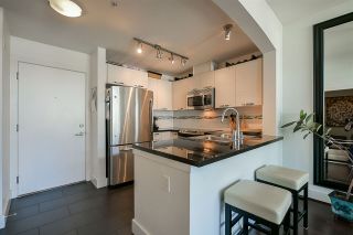 Photo 5: 403 7428 BYRNEPARK Walk in Burnaby: South Slope Condo for sale in "Green" (Burnaby South)  : MLS®# R2163643