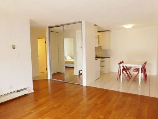 Photo 3: 229 2033 TRIUMPH Street in Vancouver: Hastings Condo for sale in "MCKENZIE HOUSE" (Vancouver East)  : MLS®# R2073311