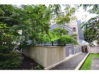 Photo 1: 2 1238 CARDERO Street in Vancouver: West End VW Condo for sale in "Cardero Court" (Vancouver West)  : MLS®# V1043645