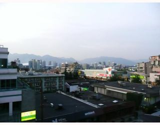 Photo 5: 203 522 W 8TH Avenue in Vancouver: Fairview VW Condo for sale in "CROSSROADS" (Vancouver West)  : MLS®# V780049