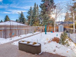 Photo 33: 2611 CANMORE RD NW in Calgary: Banff Trail House for sale : MLS®# C4146643