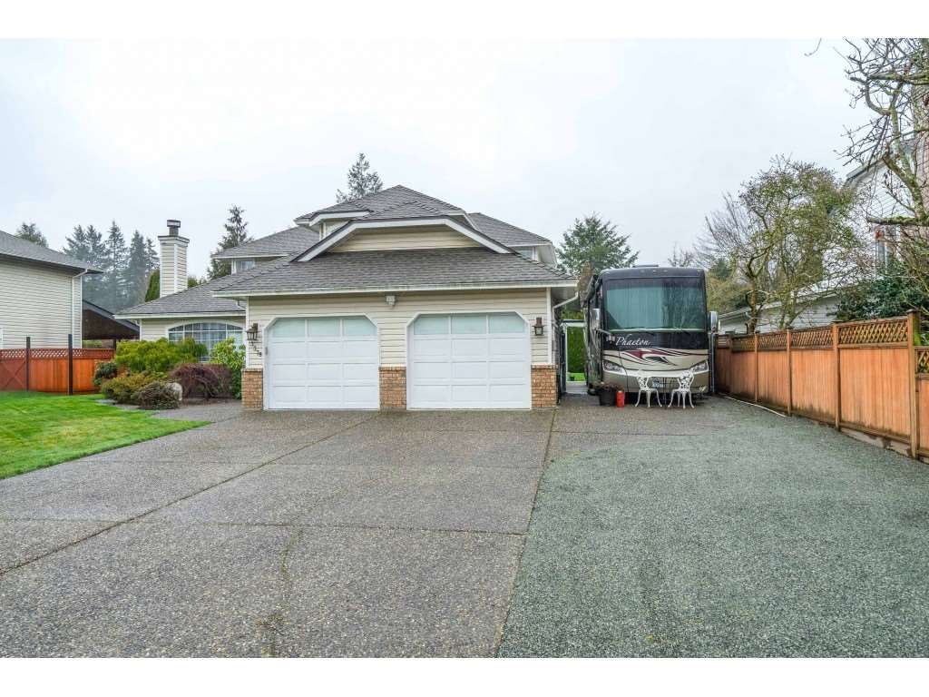 Main Photo: 3378 198 Street in Langley: Brookswood Langley House for sale in "Meadowbrook" : MLS®# R2555761