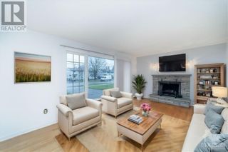 Photo 3: 1463 MAXIME STREET in Gloucester: House for sale : MLS®# 1387531