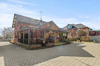 Photo 1: 62 Division Street in Clarington: Bowmanville House (2-Storey) for sale : MLS®# E8125838