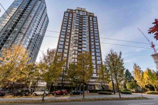 Photo 3: 708 550 PACIFIC Street in Vancouver: Yaletown Condo for sale (Vancouver West)  : MLS®# R2253801