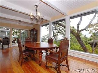 Photo 4: 2904 PHYLLIS Street in VICTORIA: SE Ten Mile Point House for sale (Saanich East)  : MLS®# 303995