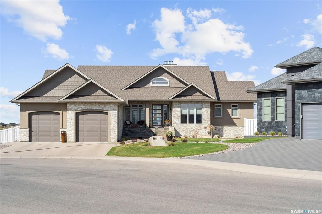 Main Photo: 422 Nicklaus Drive in Warman: Residential for sale : MLS®# SK928760