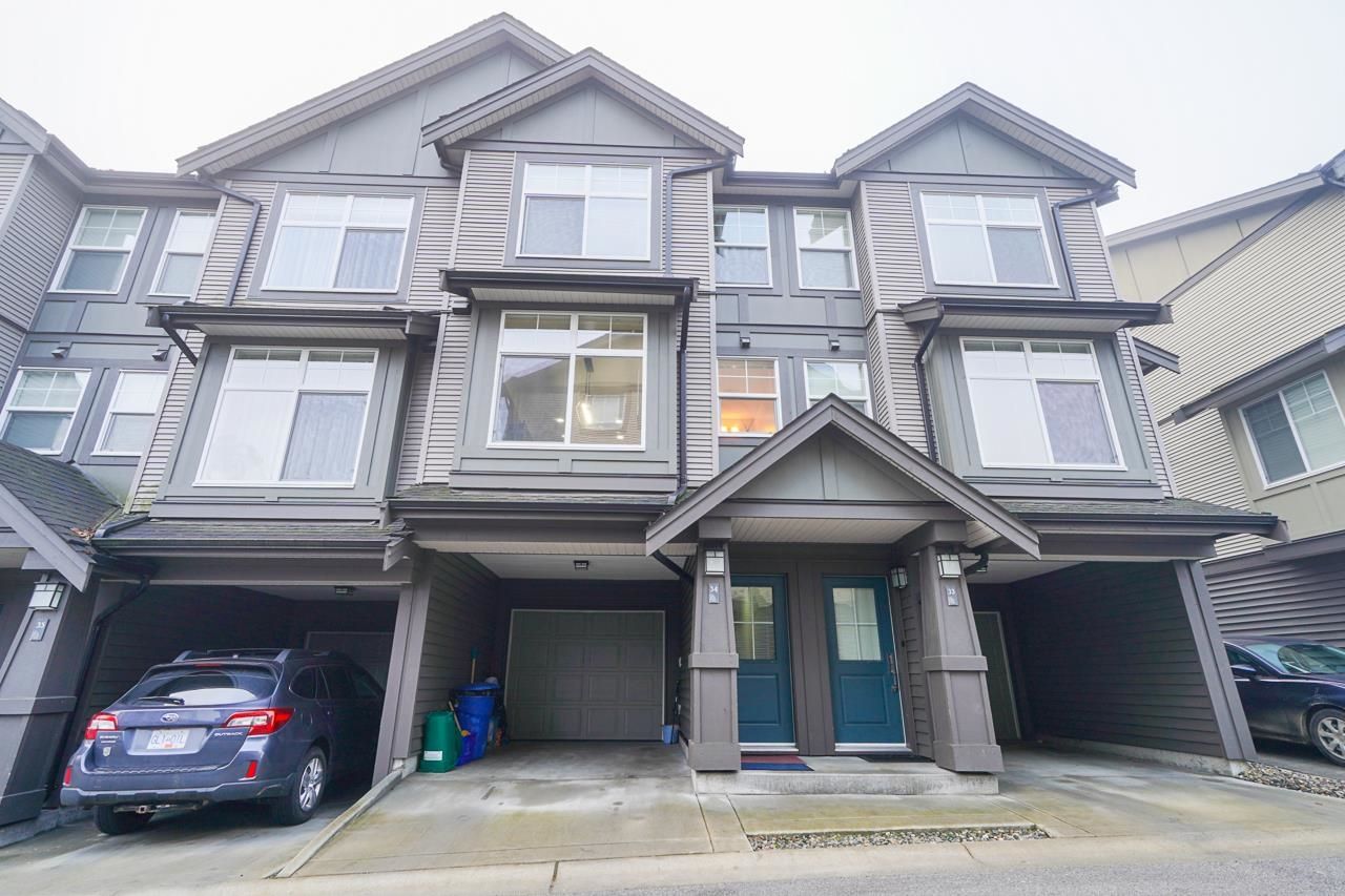 Main Photo: 34 15788 104 Avenue in Surrey: Guildford Townhouse for sale in "Bluetree Homes at Bishop Creek" (North Surrey)  : MLS®# R2646727