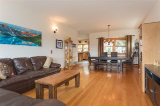 Photo 6: 1037 GLACIER VIEW Drive in Squamish: Garibaldi Highlands House for sale in "Garibaldi Highlands" : MLS®# R2155934