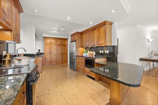 Photo 9: 202 1972 BELLEVUE Avenue in West Vancouver: Ambleside Condo for sale in "THE WATERFORD HOUSE" : MLS®# R2738817