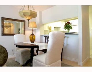 Photo 4: 303 5723 COLLINGWOOD Street in Vancouver: Southlands Condo for sale in "CHELSEA" (Vancouver West)  : MLS®# V650328