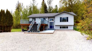 Photo 1: 2321 GORDER Road in Quesnel: Quesnel - Rural West House for sale (Quesnel (Zone 28))  : MLS®# R2692588