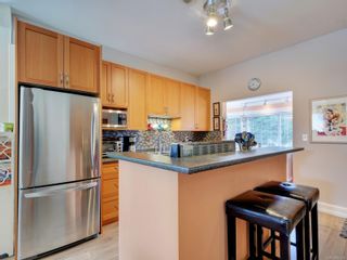 Photo 6: 115 Hampton Rd in Saanich: SW Tillicum House for sale (Saanich West)  : MLS®# 957150