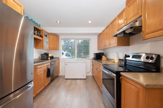 Photo 12: 1140 MAPLEWOOD Crescent in North Vancouver: Norgate House for sale : MLS®# R2708430