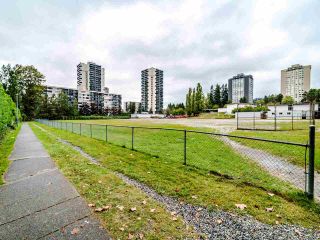 Photo 20: 401 3755 BARTLETT Court in Burnaby: Sullivan Heights Condo for sale (Burnaby North)  : MLS®# R2557128