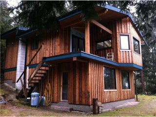 Photo 1: 8941 CHIKUAINUK Road in Halfmoon Bay: Halfmn Bay Secret Cv Redroofs House for sale (Sunshine Coast)  : MLS®# V865587