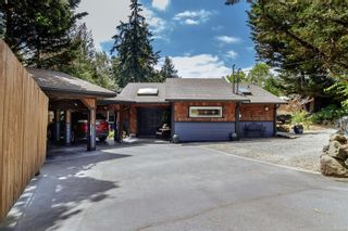 Photo 1: 2089 East Wellington Rd in Nanaimo: Na South Jingle Pot House for sale : MLS®# 914886