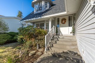 Photo 3: 33025 WHIDDEN Avenue in Mission: Mission BC House for sale : MLS®# R2738420