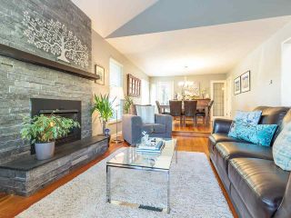 Photo 1: 3223 NORWOOD AVENUE in North Vancouver: Upper Lonsdale House for sale : MLS®# R2207603